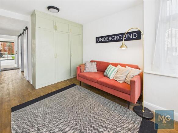 Entrance / Snug