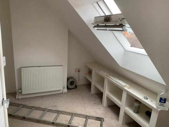 3 bed Terraced to rent Image 12