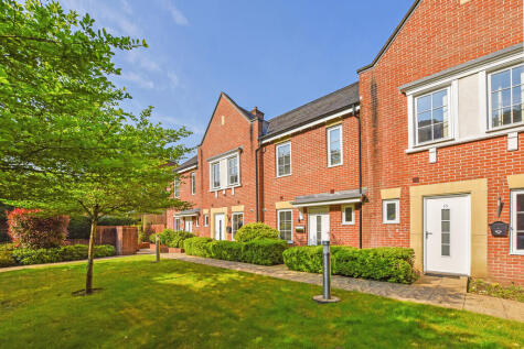 Farley Reach, Chilbolton Avenue