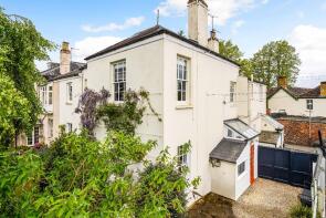 Calder, Greenway Lane, Charlton Kings, Cheltenham GL52 6LB