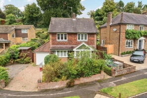 18, Harvest Hill, East Grinstead RH19 4BT