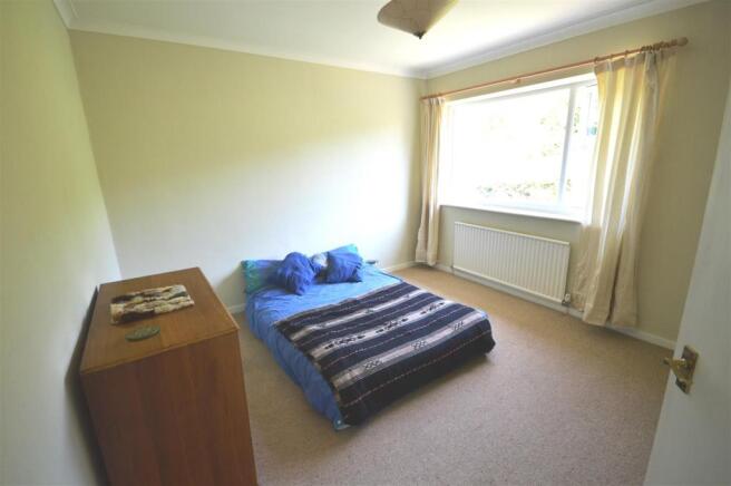 Bedroom 2.JPG