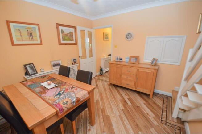 Lounge/Dining Room