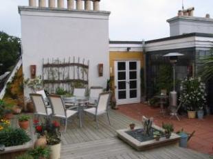 ROOF TERRACE