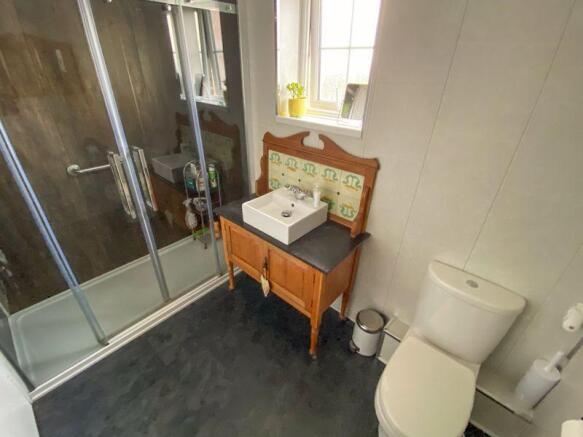Shower room / WC