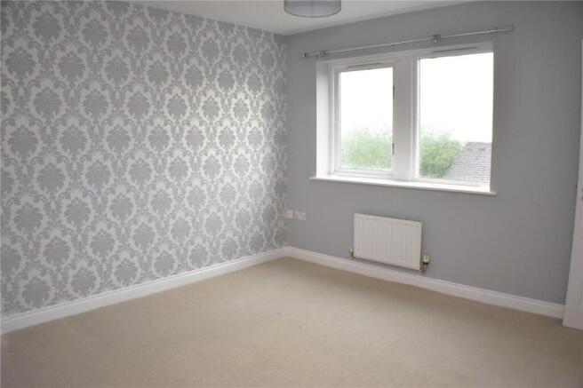 4 bed Not Specified to rent Image 5