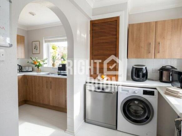 d-room-1-2-arlington-crescent-bn1-9ap-1064690