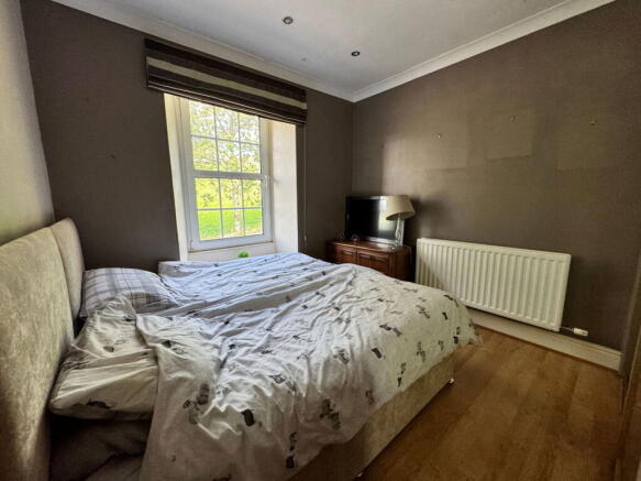 4 bed Detached for sale Image 6