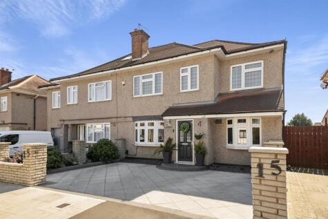 Kingshill Avenue, Northolt