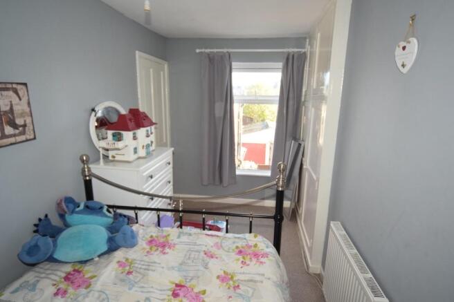BEDROOM 2