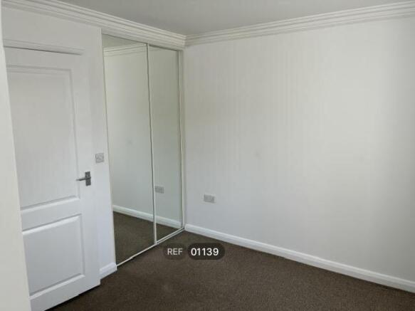 1 bed Apartment to rent Image 6