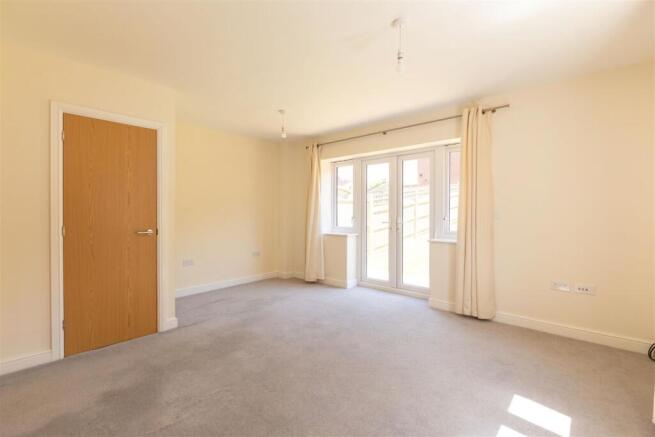 Oakwood Way, Wadhurst photo 4