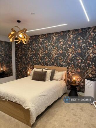 4 bed Detached to rent Image 12