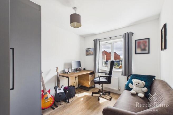 3 bed Semi-Detached for sale Image 9