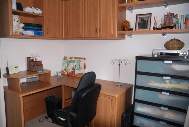 Bedroom 3 (2)