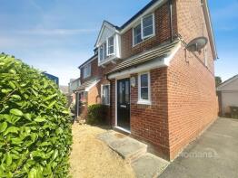 12, Munday Court, Binfield, Bracknell RG42 4UG