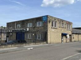 81, Bankwell Road, Milnsbridge, Huddersfield HD3 4LU