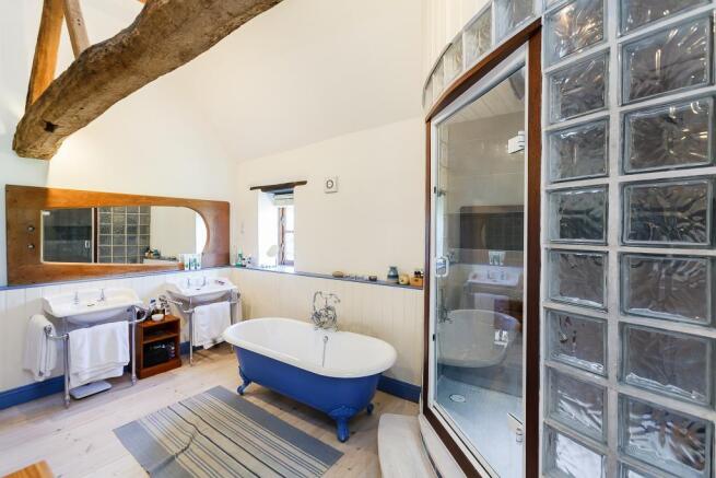 8306371-interior21-800.jpg