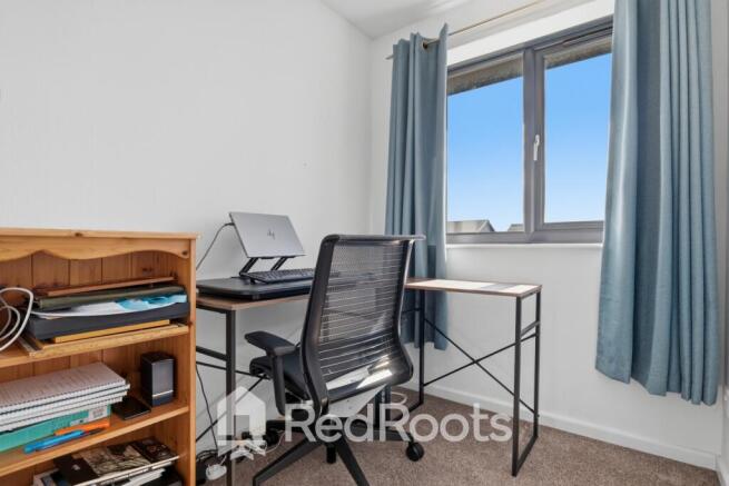 3 bed Semi-Detached for sale Image 10