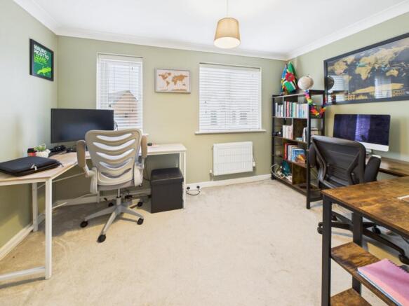 Bedroom/Study
