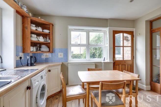 3 bed Detached for sale Image 4