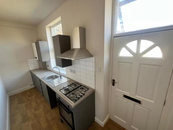 2 bed House for sale Image 7