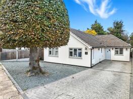 21, Elizabeth Drive, Wickford SS12 0DW