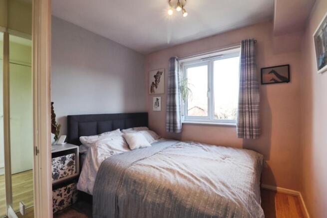 2 bed Flat for sale Image 10