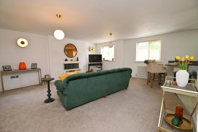 2 bed Apartment for sale Image 7