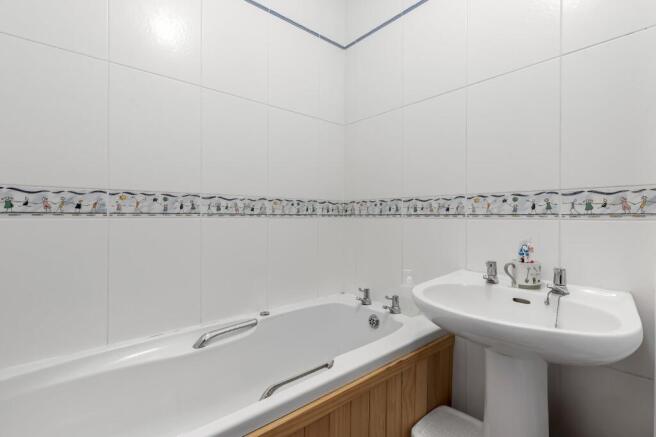 1 bed Flat for sale Image 11