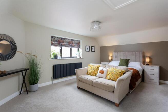 3 bed Detached for sale Image 11