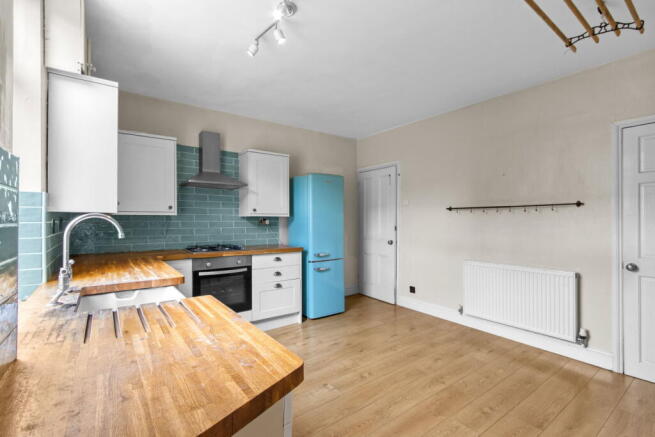 4 bed Terraced for sale Image 6