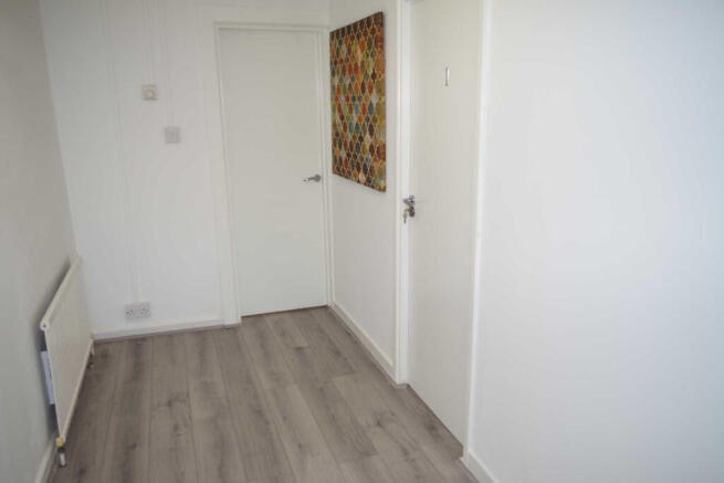 1 bed House Share to rent Image 7