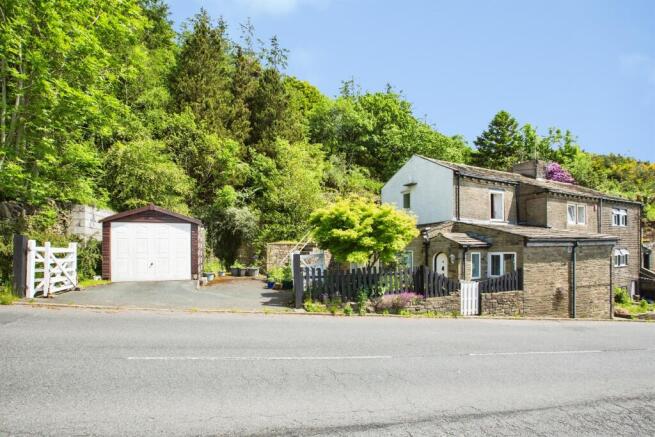 4 bed Semi-Detached for sale Image 10