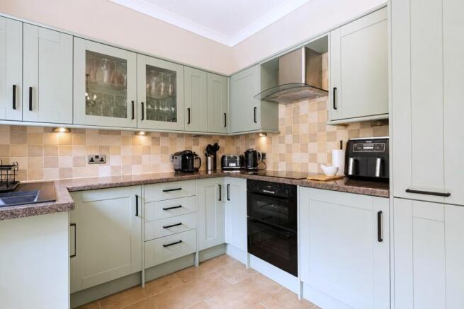 2 bed Semi-Detached for sale Image 10