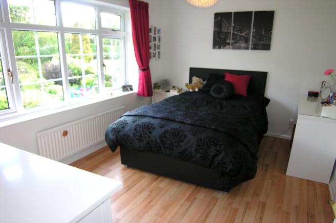 BEDROOM 2