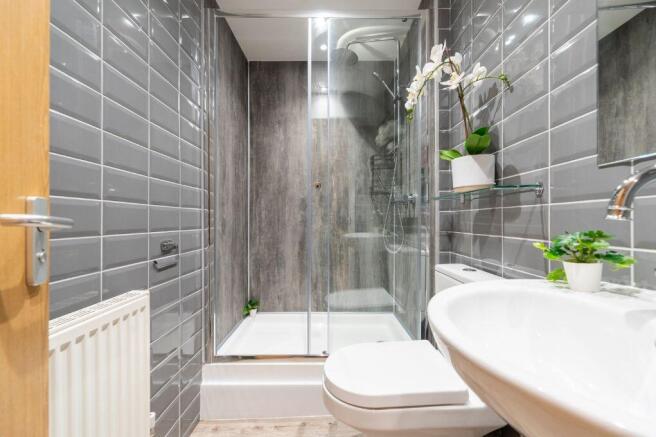 49HS - Bathroom