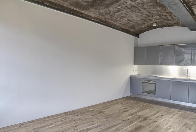 1 bed Apartment to rent Image 4