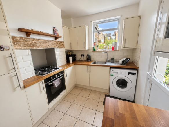 KITCHEN1.png