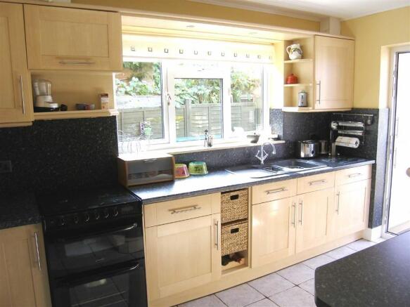 KITCHEN: