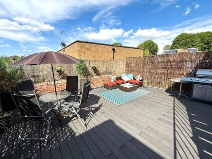 Heath Road, Twickenham