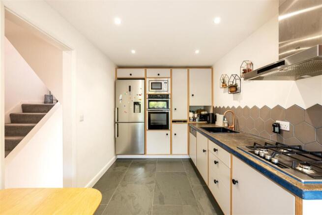 Kitchen (2)