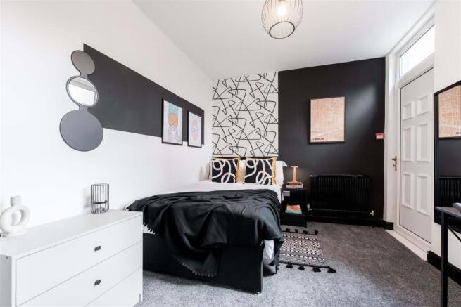 6 bed Terraced to rent Image 10