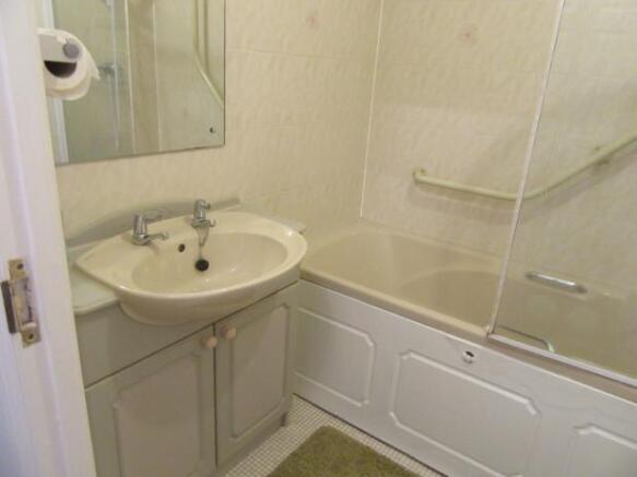 Bathroom (3)