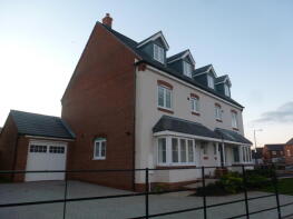 8, Teasdale Place, Warwick CV34 6TG