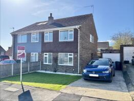 23, Hannams Close, Poole BH16 6DN