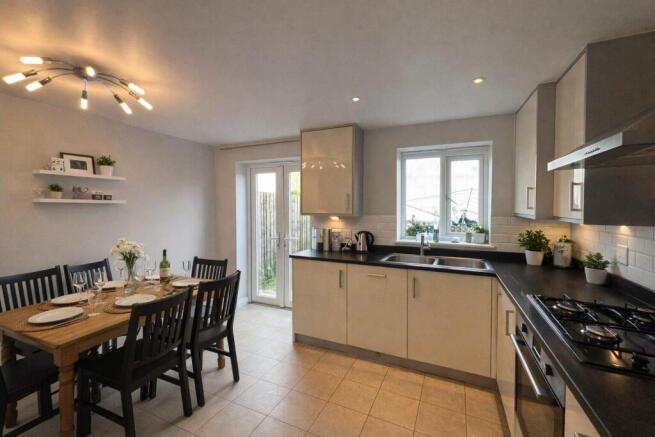 kitchen staged (2).jpg