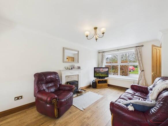 3 bed Detached for sale Image 5