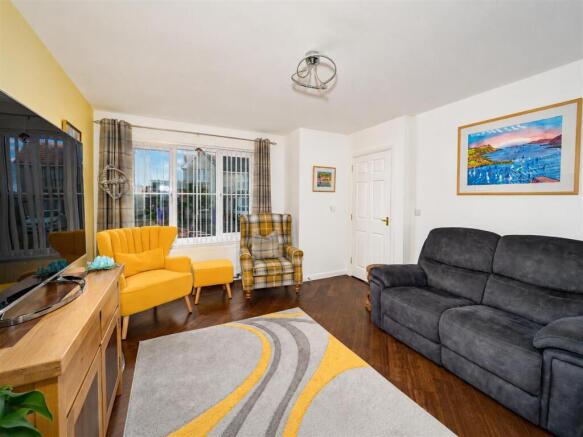 27 Provost Milne Gardens Arbroath-4.jpg