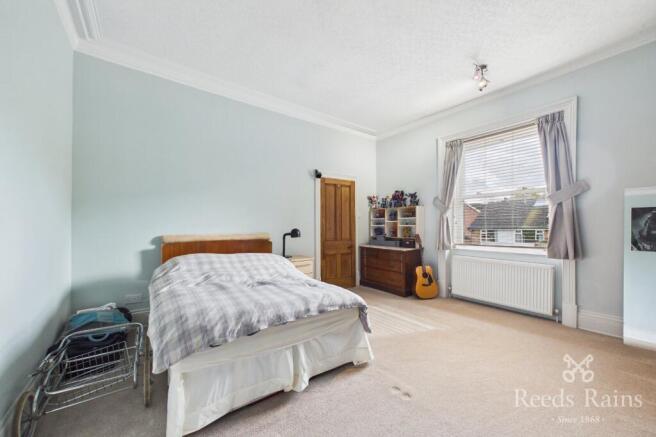 4 bed Detached for sale Image 8